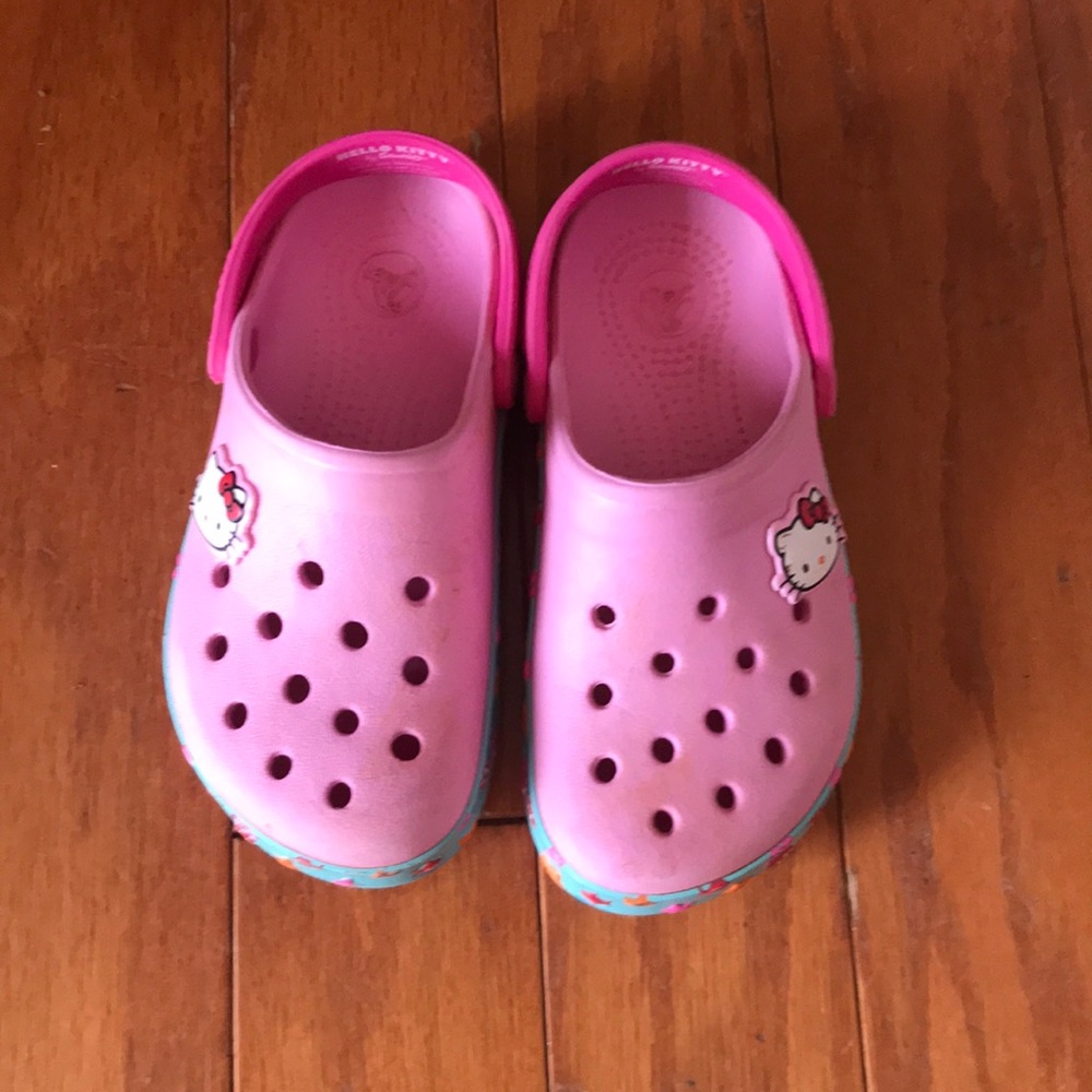 Hello Kitty crocs